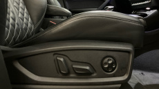 Audi Q5 40 TDI Quattro S Line 5dr S Tronic [Tech Pack Pro] Diesel Estate